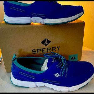 Sperry Topsiders